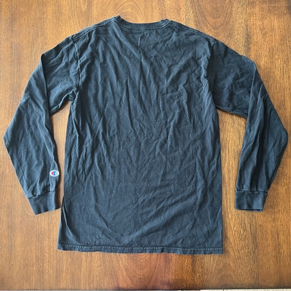 Champion University of Washington long sleeve - Picture 2 of 4